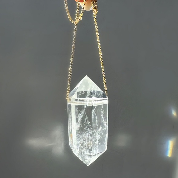 Extra large clear quartz pendant necklace - Picture 4 of 6